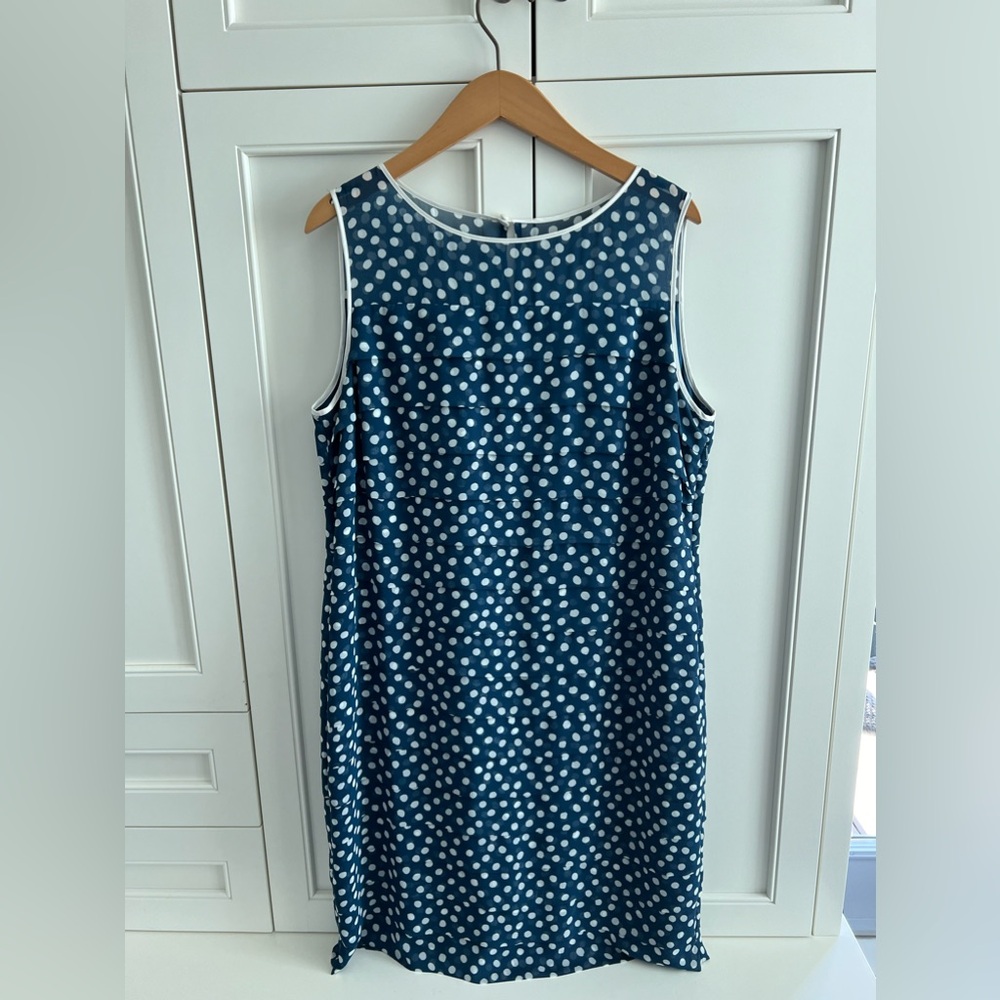 JACQUES VERT polka dot dress. Timeless sophistication. Don’t miss out! Gorgeous.